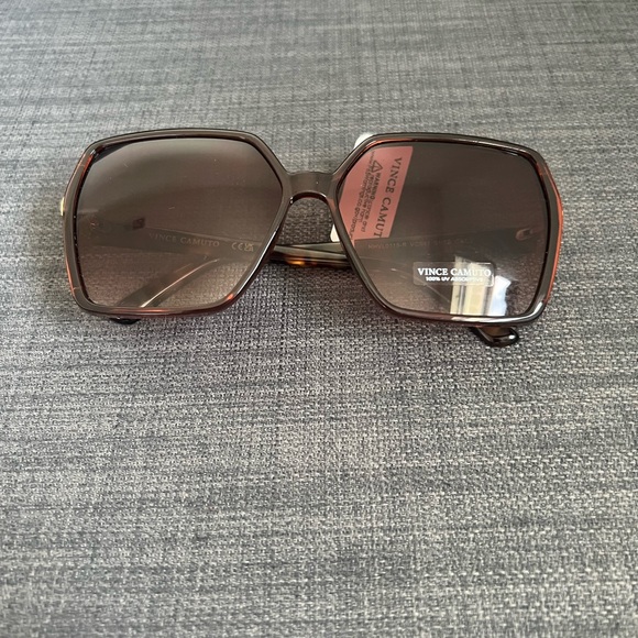 NWT VINCE CAMUTO SUNGLASSES EYEWEAR ACCESSORY - Picture 13 of 14